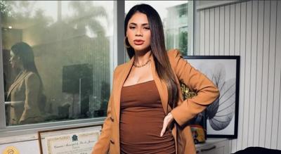 Antes de ser internada com pré-eclâmpsia, Lexa enfrentou inchaço no olho e buscou ajuda médica