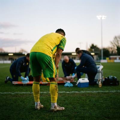Lesão na panturrilha tira Neymar dos amistosos e o deixa como dúvida para a estreia do Brasil