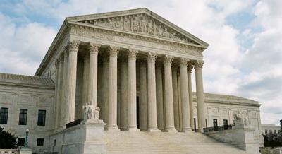 Suprema Corte dos EUA mantém cidadania por nascimento e derrota Trump por 6 a 3